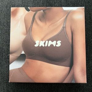 SKIMS | ONYX low back bra | S/M | NWT